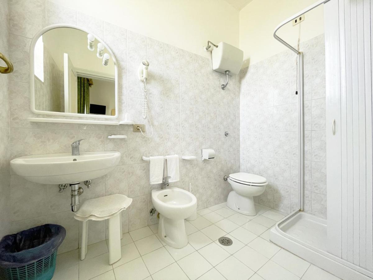 Hotel Reginella SantʼAgata sui Due Golfi Zewnętrze zdjęcie