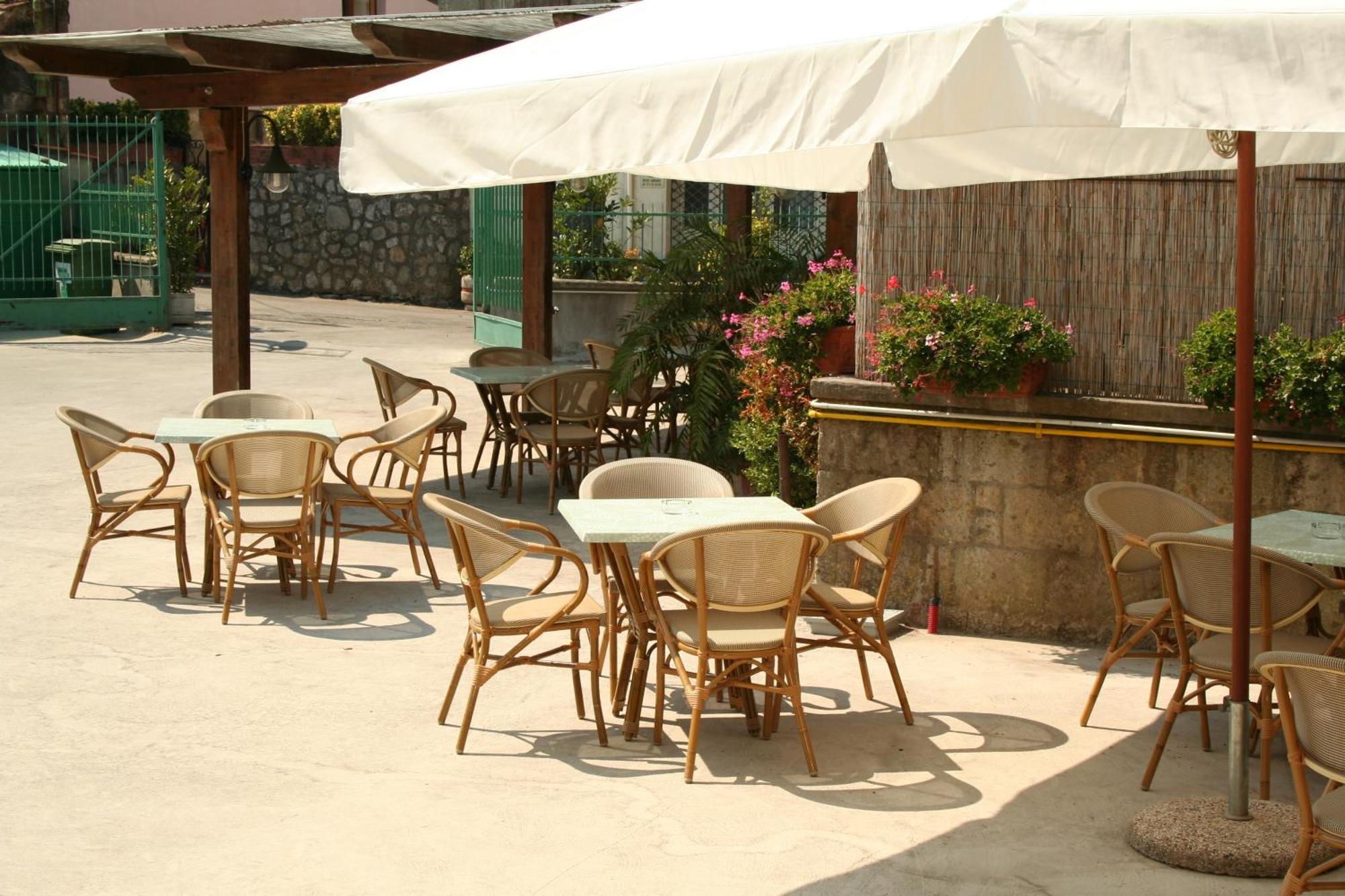 Hotel Reginella SantʼAgata sui Due Golfi Zewnętrze zdjęcie